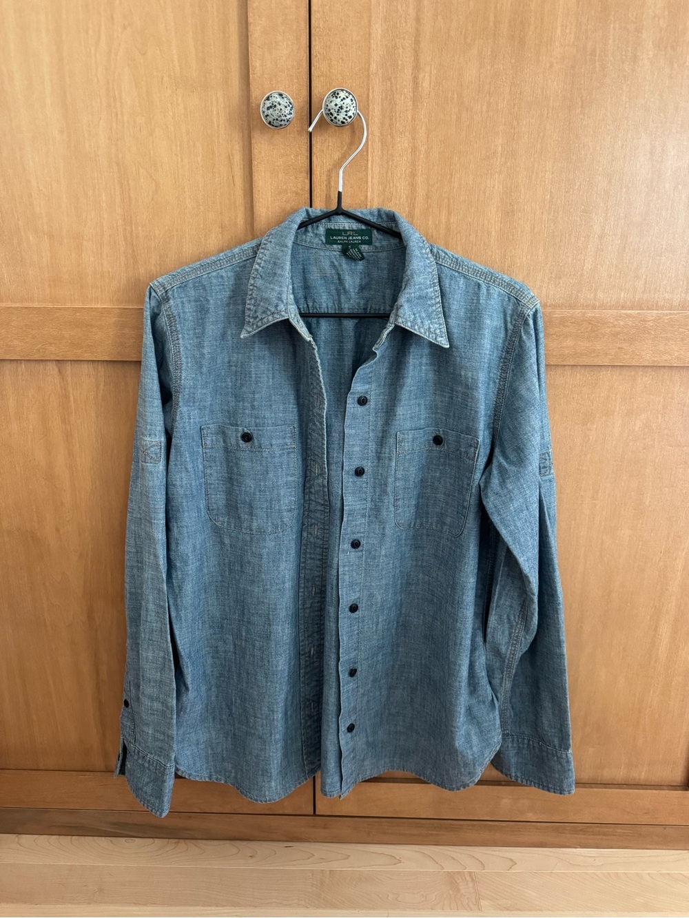 Women’s Ralph Lauren Jeans Chambray Button-Up Shirt in Light Blue Denim